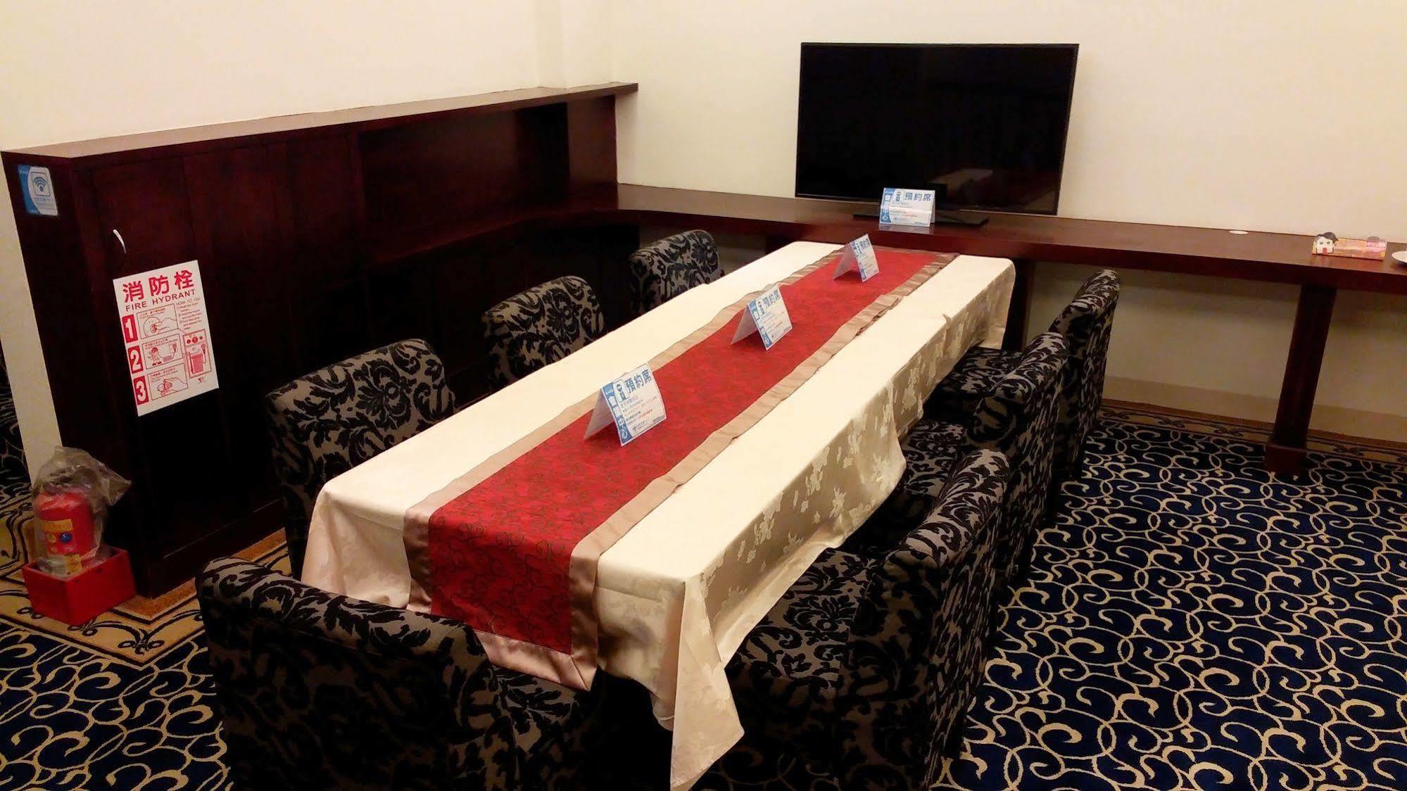 Empire Pacific Castle Hotel Jangmej Kültér fotó