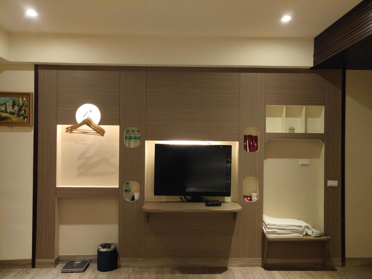 Empire Pacific Castle Hotel Jangmej Kültér fotó